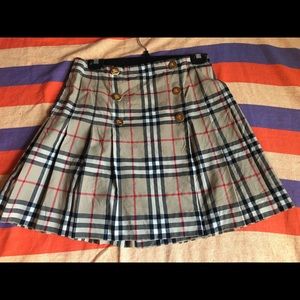 Burberry classic skirt